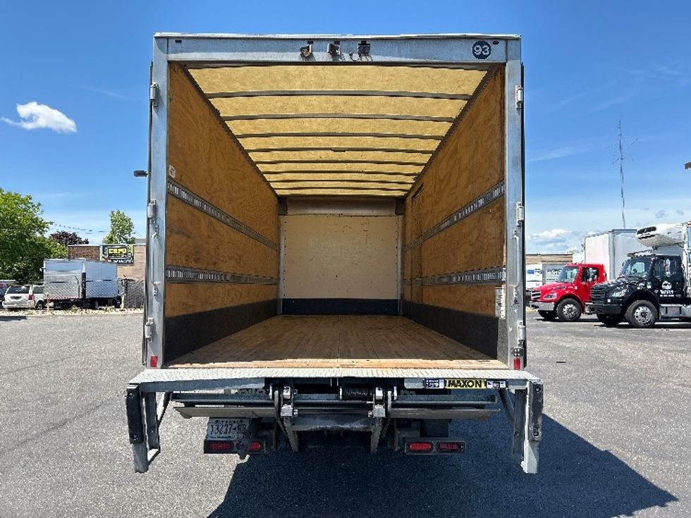 Medium Duty Box Truck-Light and Medium Duty Trucks-Isuzu-2021-NQR-West Babylon-NY-119,274\n\t\tmiles-$ 45,000 - Image 8