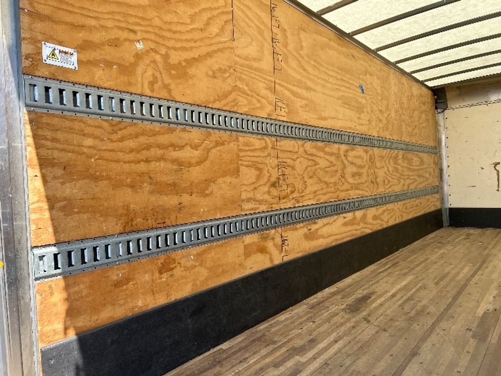 Medium Duty Box Truck-Light and Medium Duty Trucks-Isuzu-2021-NQR-West Babylon-NY-119,788\n\t\tmiles-$ 44,750 - Image 11
