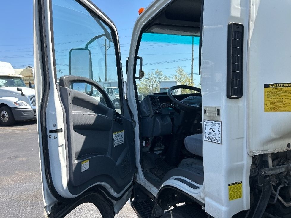 Medium Duty Box Truck-Light and Medium Duty Trucks-Isuzu-2021-NQR-West Babylon-NY-119,788\n\t\tmiles-$ 44,750 - Image 16