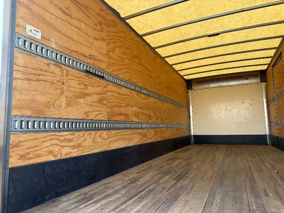 Medium Duty Box Truck-Light and Medium Duty Trucks-Isuzu-2021-NQR-West Babylon-NY-126,217\n\t\tmiles-$ 41,500 - Image 11