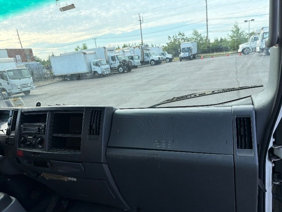 Medium Duty Box Truck-Light and Medium Duty Trucks-Isuzu-2021-NQR-West Babylon-NY-126,217\n\t\tmiles-$ 41,500 - Image 21