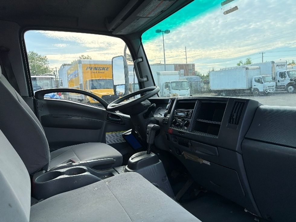 Medium Duty Box Truck-Light and Medium Duty Trucks-Isuzu-2021-NQR-West Babylon-NY-126,217\n\t\tmiles-$ 41,500 - Image 22