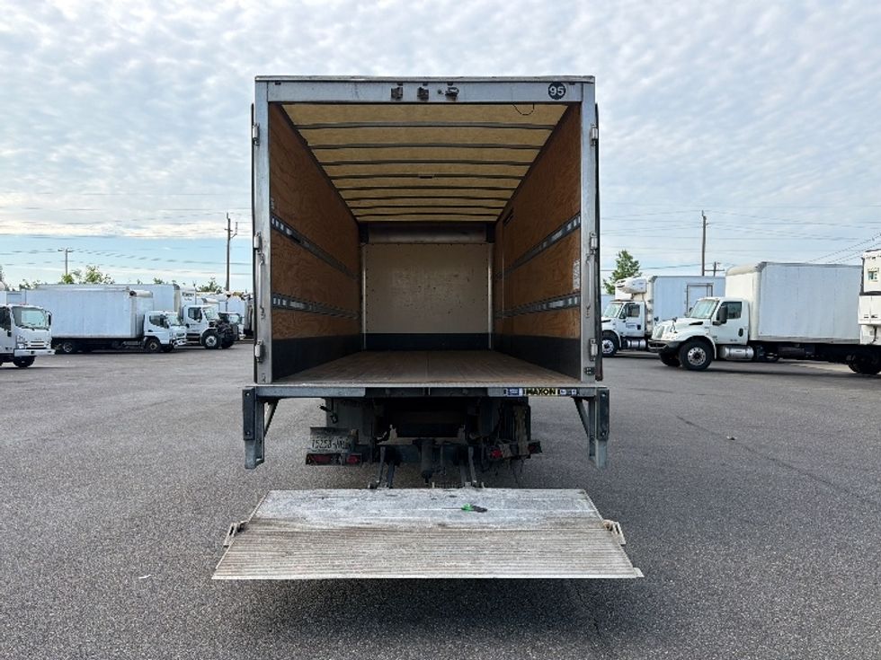 Medium Duty Box Truck-Light and Medium Duty Trucks-Isuzu-2021-NQR-West Babylon-NY-126,217\n\t\tmiles-$ 41,500 - Image 9