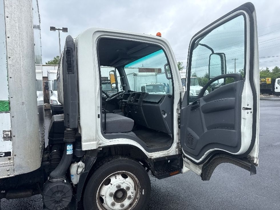 Medium Duty Box Truck-Light and Medium Duty Trucks-Isuzu-2021-NQR-West Babylon-NY-149,147\n\t\tmiles-$ 36,500 - Image 20