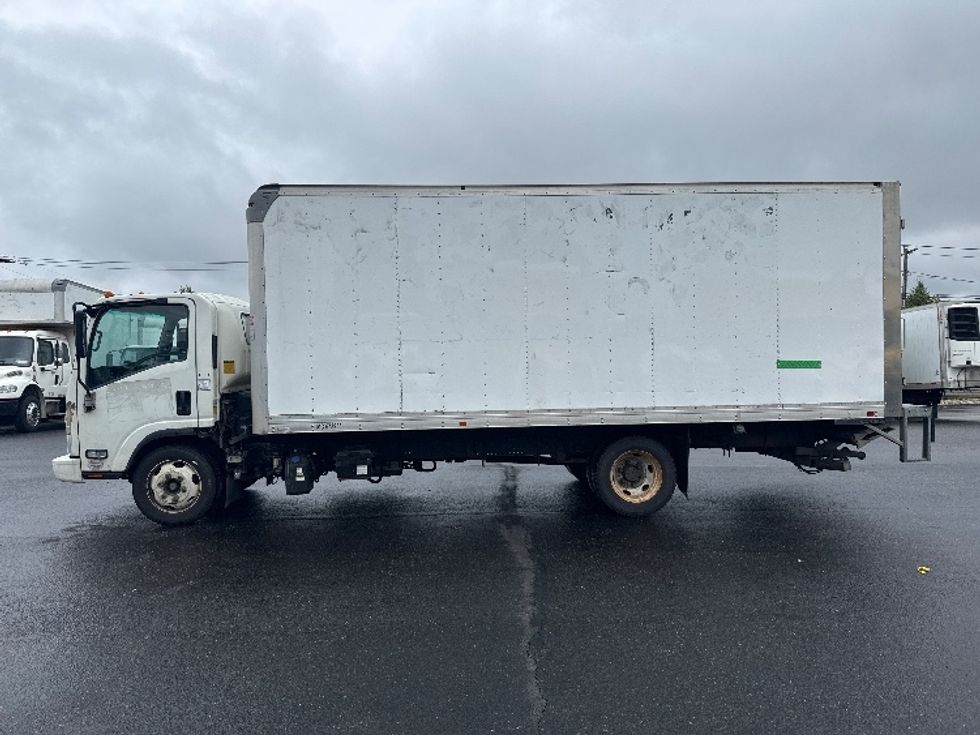 Medium Duty Box Truck-Light and Medium Duty Trucks-Isuzu-2021-NQR-West Babylon-NY-149,147\n\t\tmiles-$ 36,500 - Image 4