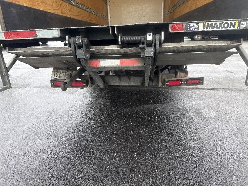 Medium Duty Box Truck-Light and Medium Duty Trucks-Isuzu-2021-NQR-West Babylon-NY-149,147\n\t\tmiles-$ 36,500 - Image 9