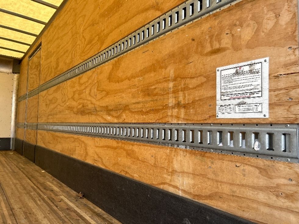 Medium Duty Box Truck-Light and Medium Duty Trucks-Isuzu-2021-NQR-West Babylon-NY-92,451\n\t\tmiles-$ 43,000 - Image 12