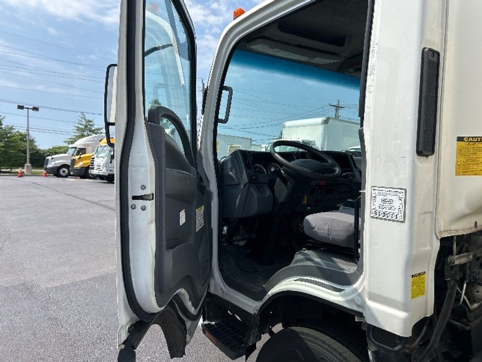 Medium Duty Box Truck-Light and Medium Duty Trucks-Isuzu-2021-NQR-West Babylon-NY-92,451\n\t\tmiles-$ 43,000 - Image 16