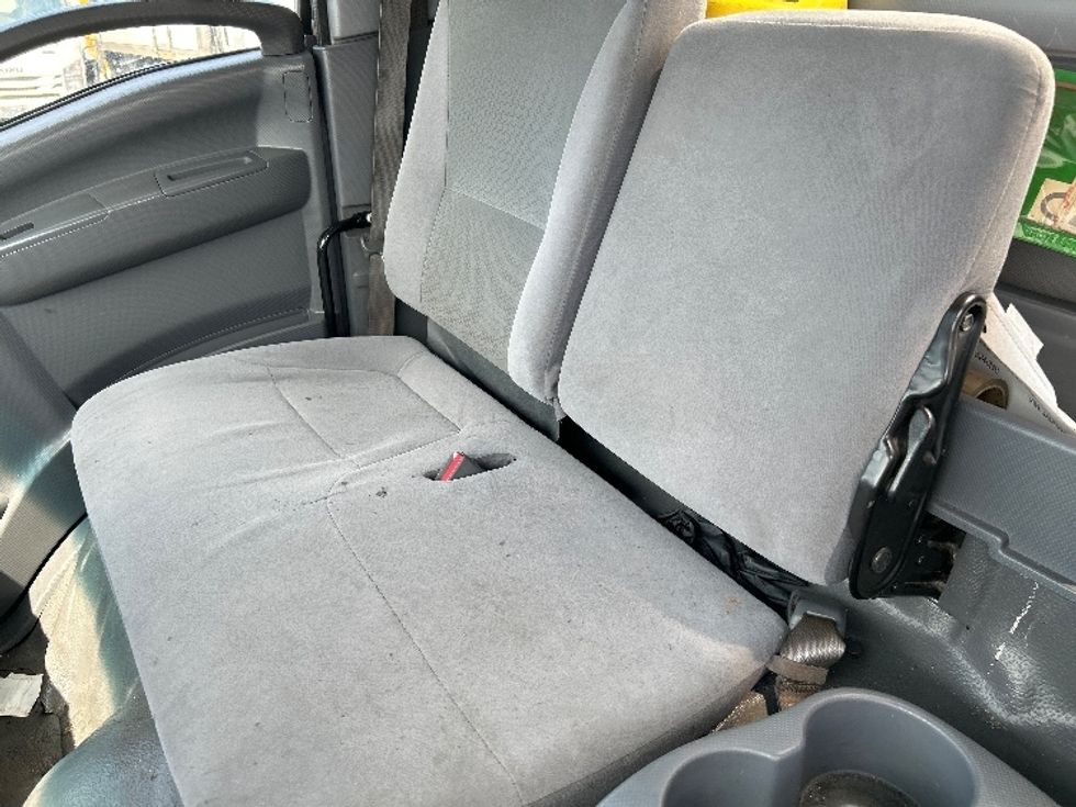 Medium Duty Box Truck-Light and Medium Duty Trucks-Isuzu-2021-NQR-West Babylon-NY-92,451\n\t\tmiles-$ 43,000 - Image 19