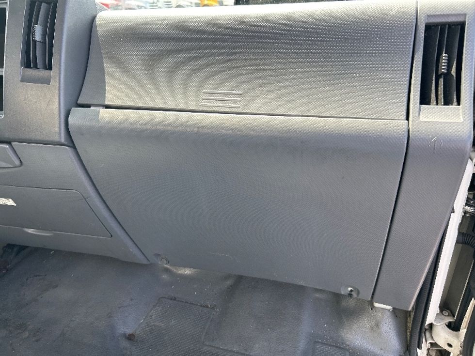Medium Duty Box Truck-Light and Medium Duty Trucks-Isuzu-2021-NQR-West Babylon-NY-92,451\n\t\tmiles-$ 43,000 - Image 21