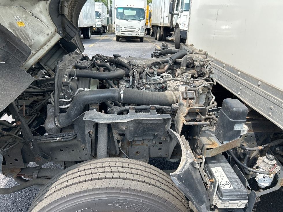 Medium Duty Box Truck-Light and Medium Duty Trucks-Isuzu-2021-NQR-West Babylon-NY-92,451\n\t\tmiles-$ 43,000 - Image 24