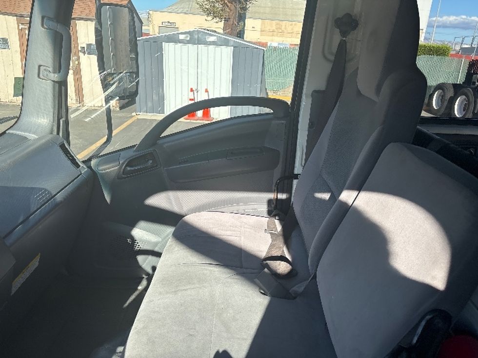 Medium Duty Box Truck-Light and Medium Duty Trucks-Isuzu-2021-NQR-West Sacramento-CA-116,180\n\t\tmiles-$ 50,750 - Image 19