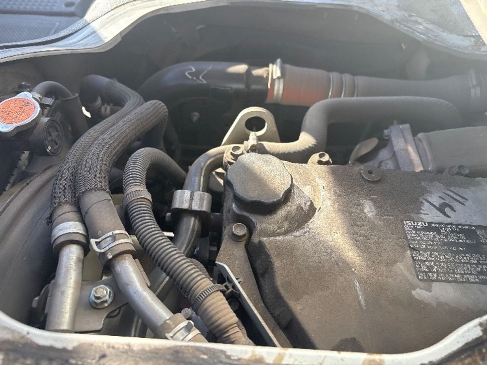 Medium Duty Box Truck-Light and Medium Duty Trucks-Isuzu-2021-NQR-West Sacramento-CA-116,180\n\t\tmiles-$ 50,750 - Image 24