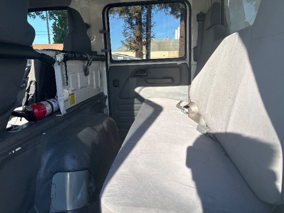 Medium Duty Box Truck-Light and Medium Duty Trucks-Isuzu-2021-NQR-West Sacramento-CA-116,180\n\t\tmiles-$ 50,750 - Image 26