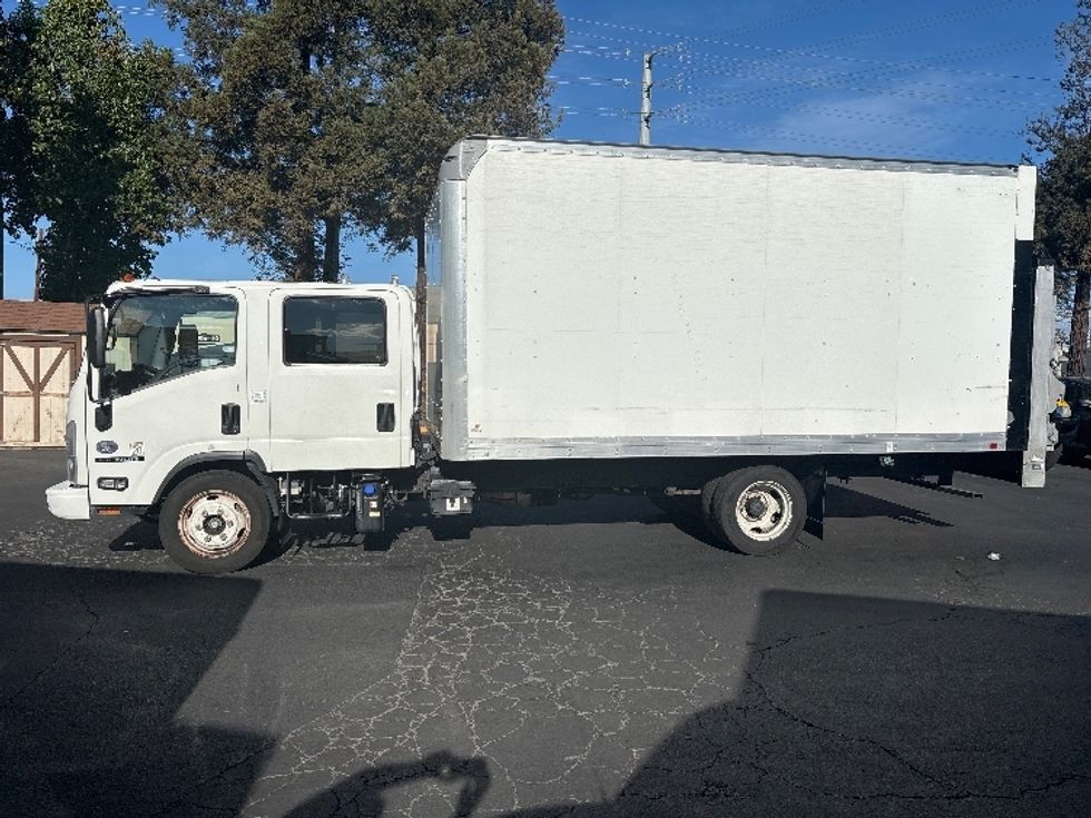 Medium Duty Box Truck-Light and Medium Duty Trucks-Isuzu-2021-NQR-West Sacramento-CA-116,180\n\t\tmiles-$ 50,750 - Image 4