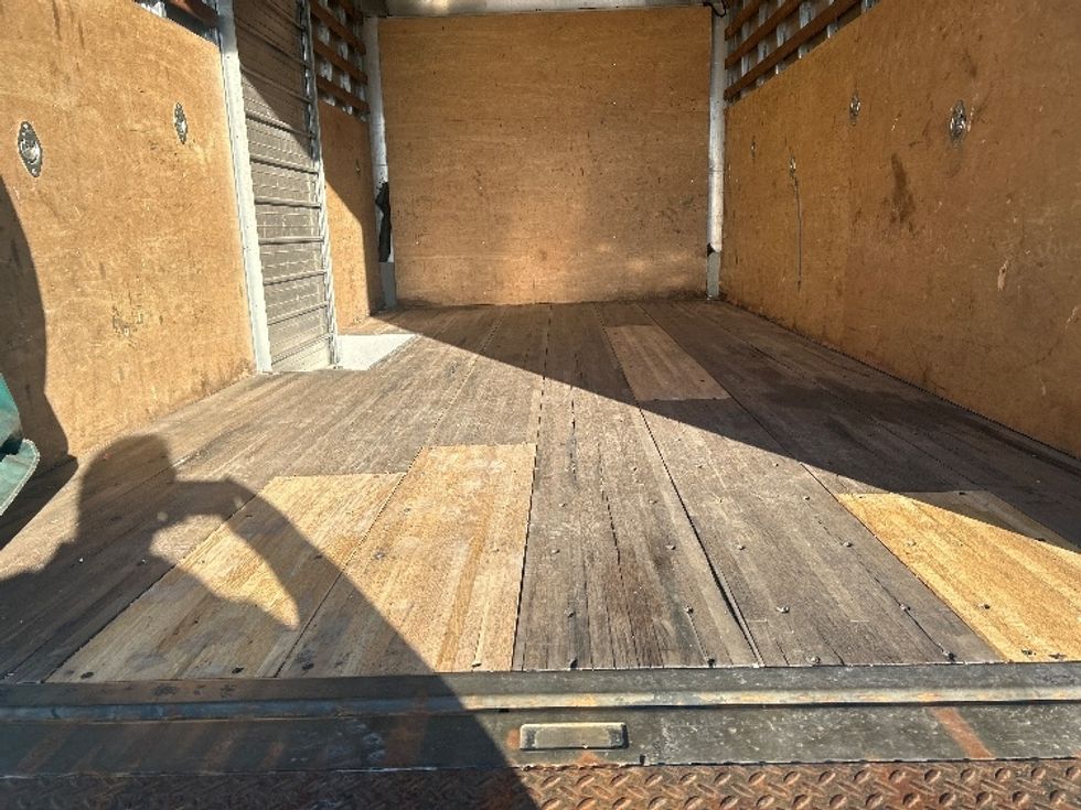 Medium Duty Box Truck-Light and Medium Duty Trucks-Isuzu-2021-NRR-Apopka-FL-153,099\n\t\tmiles-$ 38,750 - Image 10