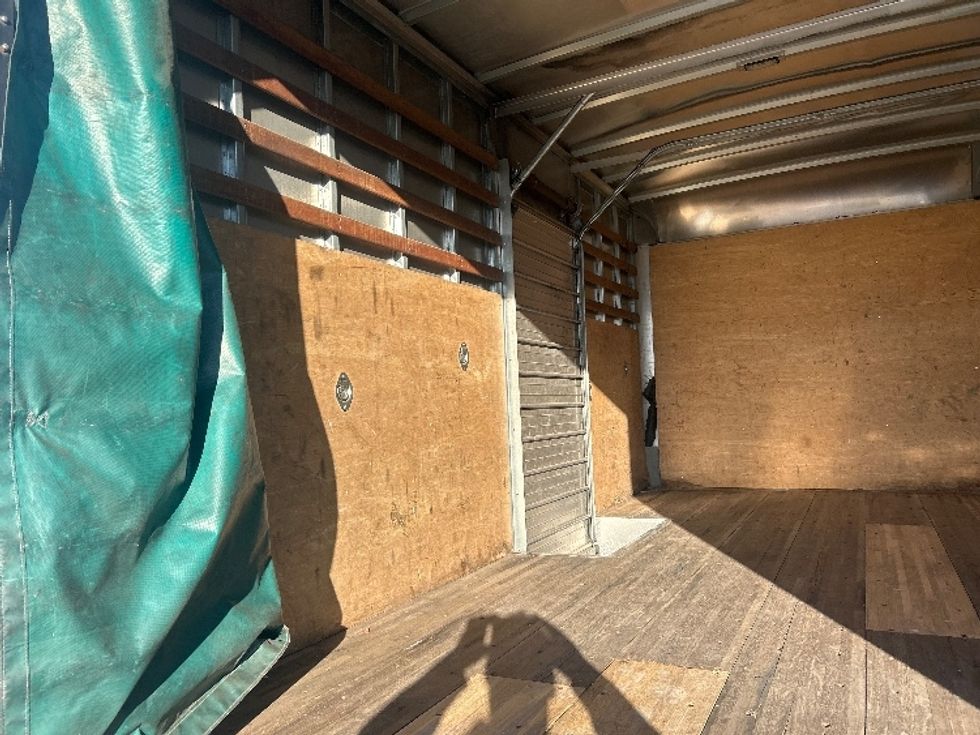 Medium Duty Box Truck-Light and Medium Duty Trucks-Isuzu-2021-NRR-Apopka-FL-153,099\n\t\tmiles-$ 38,750 - Image 11