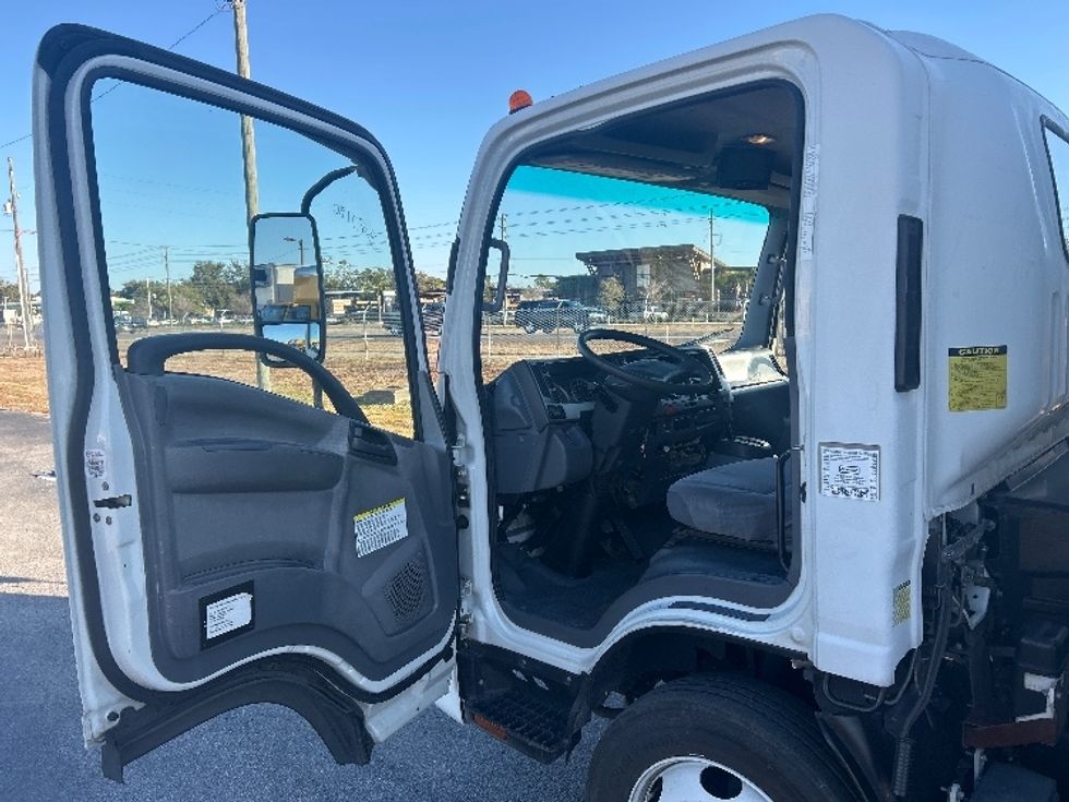 Medium Duty Box Truck-Light and Medium Duty Trucks-Isuzu-2021-NRR-Apopka-FL-153,099\n\t\tmiles-$ 38,750 - Image 16