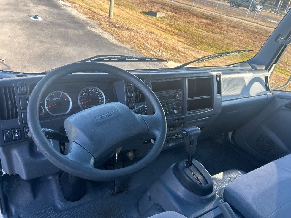 Medium Duty Box Truck-Light and Medium Duty Trucks-Isuzu-2021-NRR-Apopka-FL-153,099\n\t\tmiles-$ 38,750 - Image 18