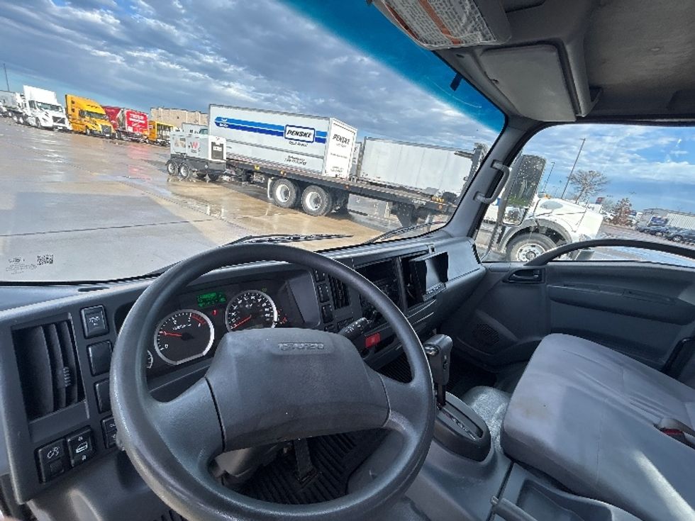 Medium Duty Box Truck-Light and Medium Duty Trucks-Isuzu-2021-NRR-Arlington-TX-146,947\n\t\tmiles-$ 34,000 - Image 16