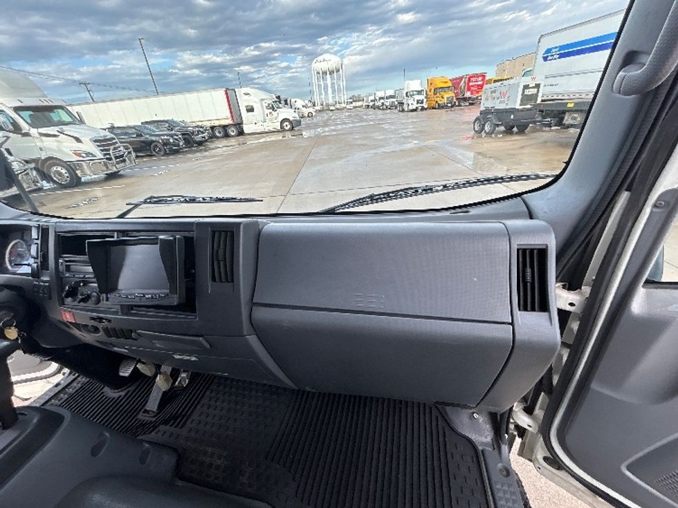 Medium Duty Box Truck-Light and Medium Duty Trucks-Isuzu-2021-NRR-Arlington-TX-146,947\n\t\tmiles-$ 34,000 - Image 20