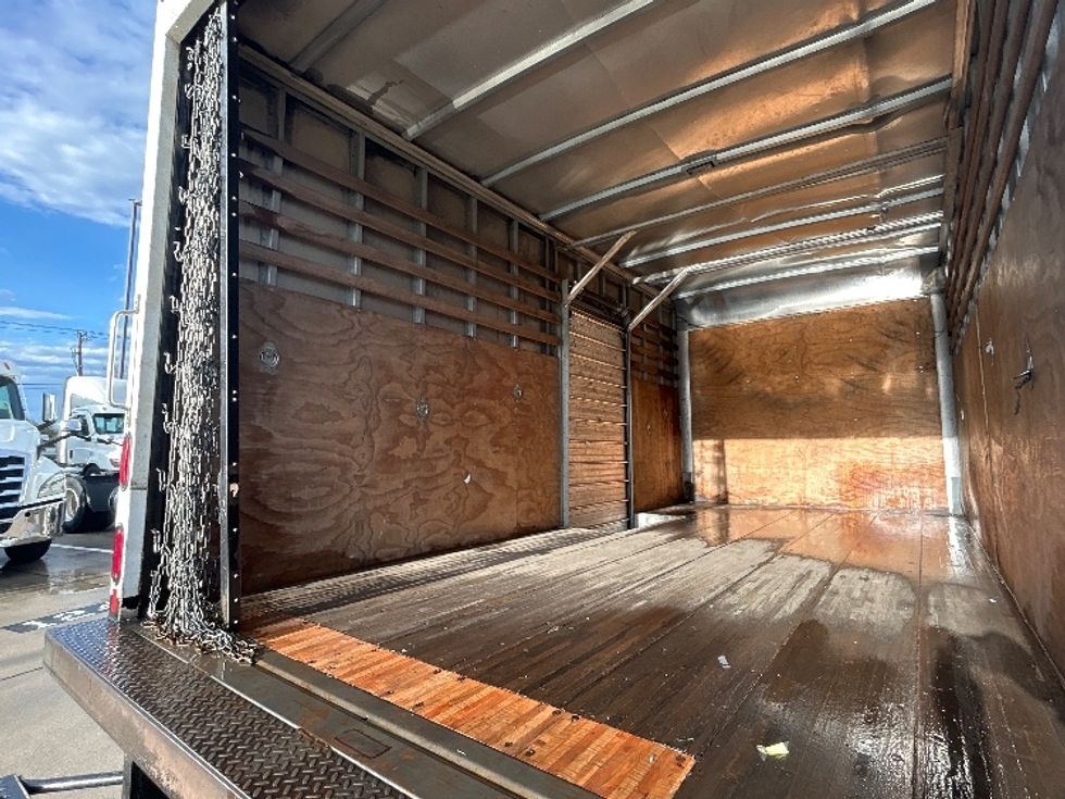 Medium Duty Box Truck-Light and Medium Duty Trucks-Isuzu-2021-NRR-Arlington-TX-146,947\n\t\tmiles-$ 34,000 - Image 9