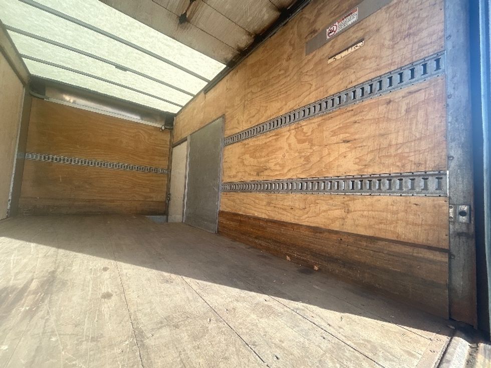 Medium Duty Box Truck-Light and Medium Duty Trucks-Isuzu-2021-NRR-Braintree-MA-148,328\n\t\tmiles-$ 36,750 - Image 12