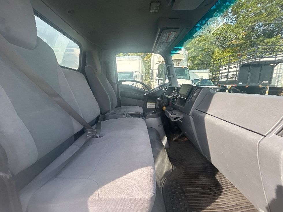 Medium Duty Box Truck-Light and Medium Duty Trucks-Isuzu-2021-NRR-Braintree-MA-148,328\n\t\tmiles-$ 36,750 - Image 22