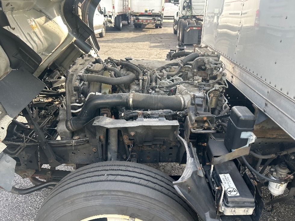 Medium Duty Box Truck-Light and Medium Duty Trucks-Isuzu-2021-NRR-Braintree-MA-148,328\n\t\tmiles-$ 36,750 - Image 24