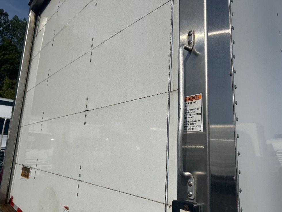 Medium Duty Box Truck-Light and Medium Duty Trucks-Isuzu-2021-NRR-Braintree-MA-148,328\n\t\tmiles-$ 36,750 - Image 29