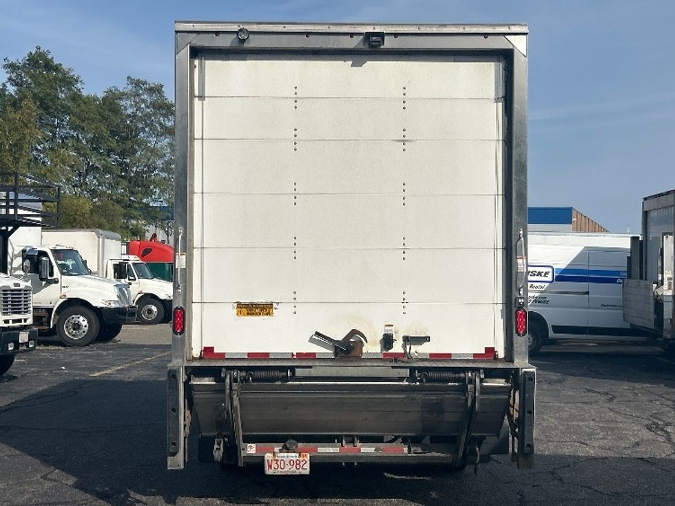 Medium Duty Box Truck-Light and Medium Duty Trucks-Isuzu-2021-NRR-Braintree-MA-148,328\n\t\tmiles-$ 36,750 - Image 7