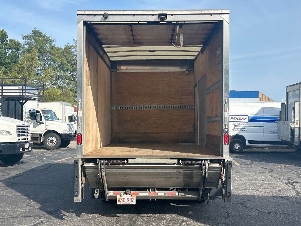 Medium Duty Box Truck-Light and Medium Duty Trucks-Isuzu-2021-NRR-Braintree-MA-148,328\n\t\tmiles-$ 36,750 - Image 8
