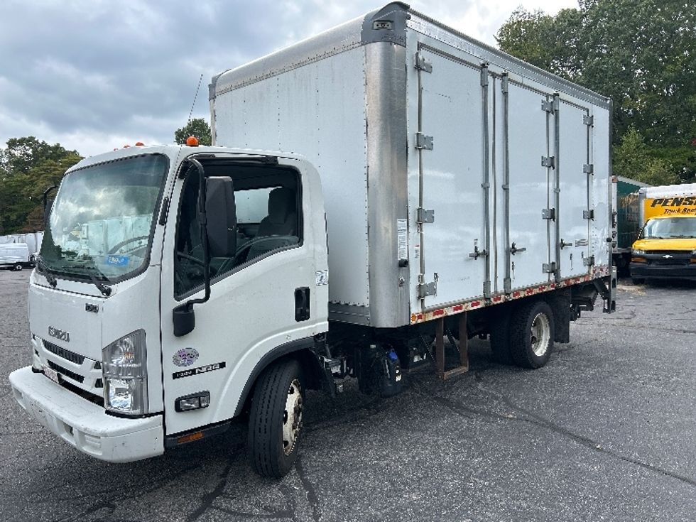 Medium Duty Box Truck-Light and Medium Duty Trucks-Isuzu-2021-NRR-Braintree-MA-163,109\n\t\tmiles-$ 34,500 - Image 3