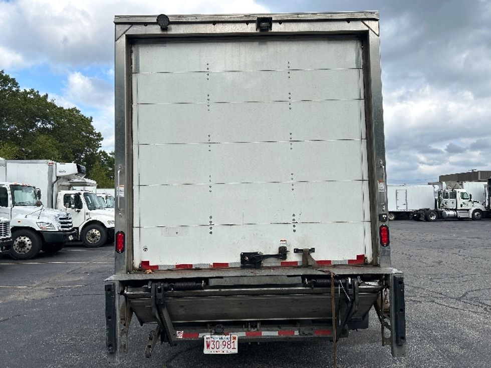 Medium Duty Box Truck-Light and Medium Duty Trucks-Isuzu-2021-NRR-Braintree-MA-163,109\n\t\tmiles-$ 34,500 - Image 7
