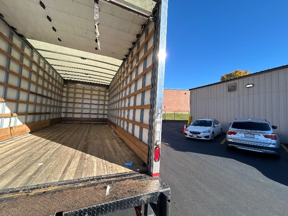 Medium Duty Box Truck-Light and Medium Duty Trucks-Isuzu-2021-NRR-Braintree-MA-45,343\n\t\tmiles-$ 48,500 - Image 12