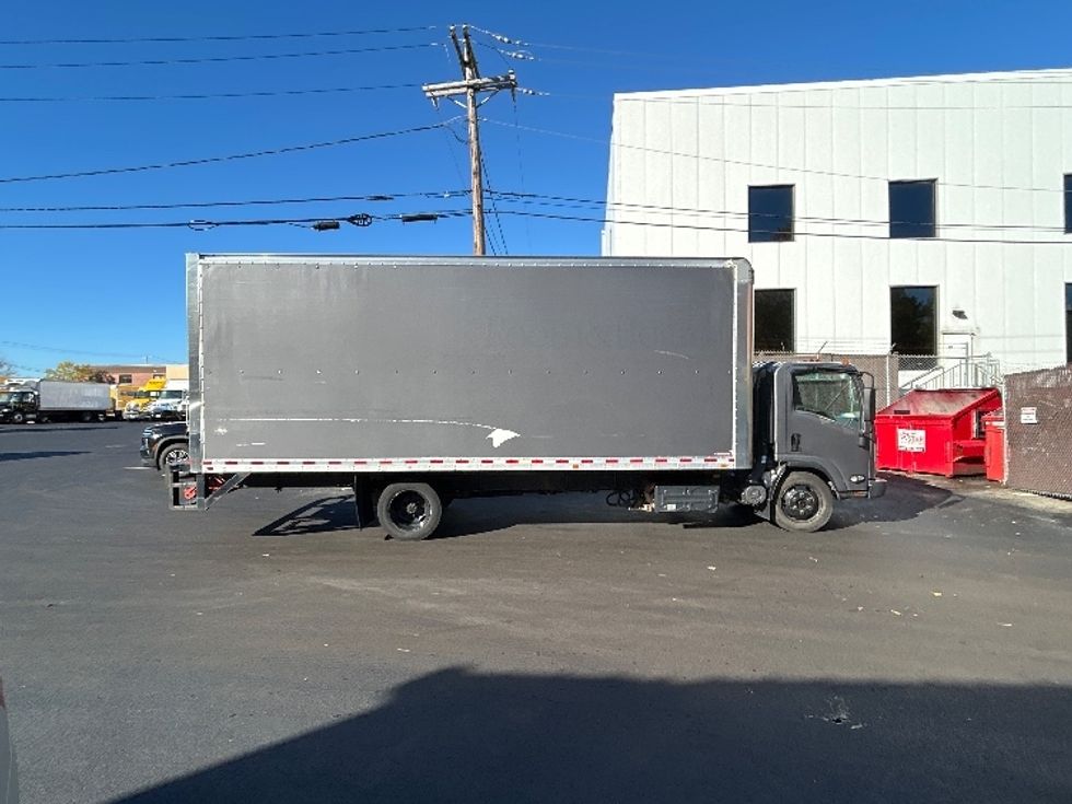 Medium Duty Box Truck-Light and Medium Duty Trucks-Isuzu-2021-NRR-Braintree-MA-45,343\n\t\tmiles-$ 48,500 - Image 15