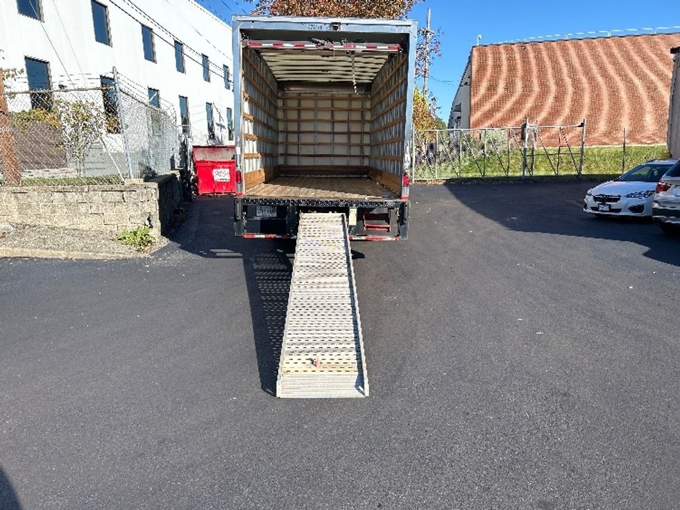 Medium Duty Box Truck-Light and Medium Duty Trucks-Isuzu-2021-NRR-Braintree-MA-45,343\n\t\tmiles-$ 48,500 - Image 9