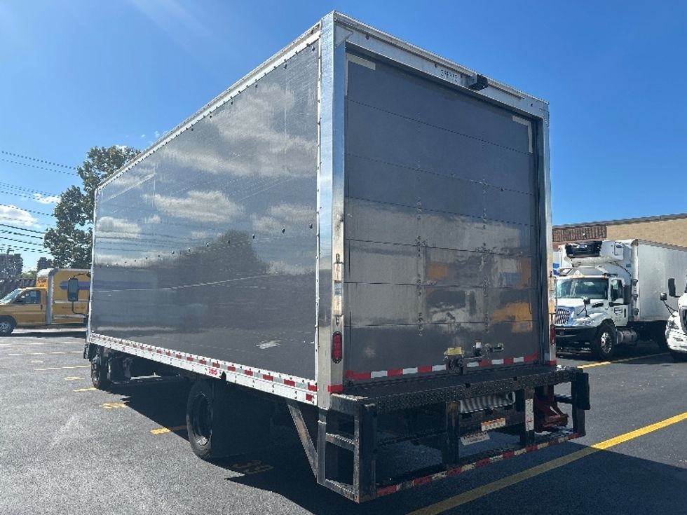 Medium Duty Box Truck-Light and Medium Duty Trucks-Isuzu-2021-NRR-Braintree-MA-63,525\n\t\tmiles-$ 46,750 - Image 6