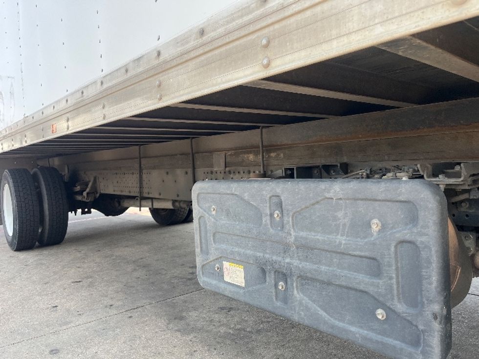 Medium Duty Box Truck-Light and Medium Duty Trucks-Isuzu-2021-NRR-Carrollton-TX-252,616\n\t\tmiles-$ 18,000 - Image 14