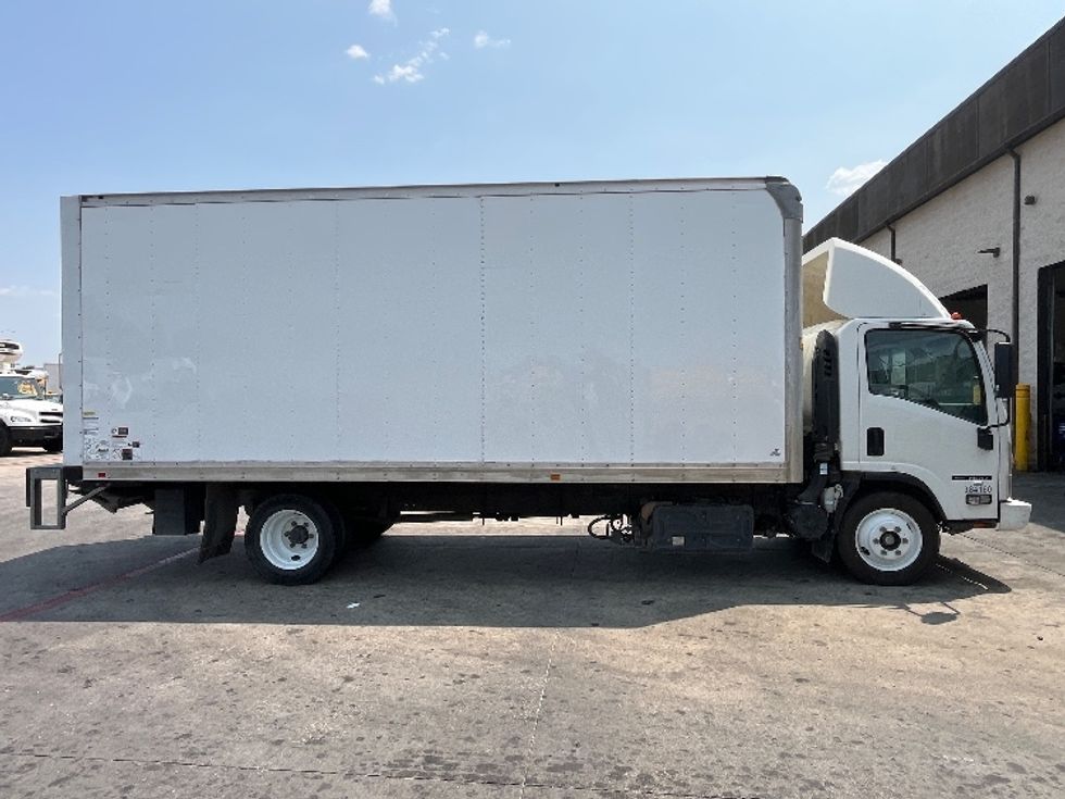 Medium Duty Box Truck-Light and Medium Duty Trucks-Isuzu-2021-NRR-Carrollton-TX-252,616\n\t\tmiles-$ 18,000 - Image 15