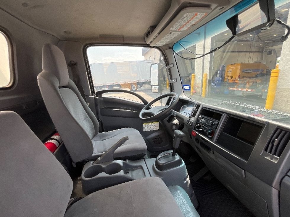 Medium Duty Box Truck-Light and Medium Duty Trucks-Isuzu-2021-NRR-Carrollton-TX-252,616\n\t\tmiles-$ 18,000 - Image 22