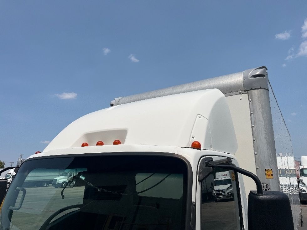 Medium Duty Box Truck-Light and Medium Duty Trucks-Isuzu-2021-NRR-Carrollton-TX-252,616\n\t\tmiles-$ 18,000 - Image 26