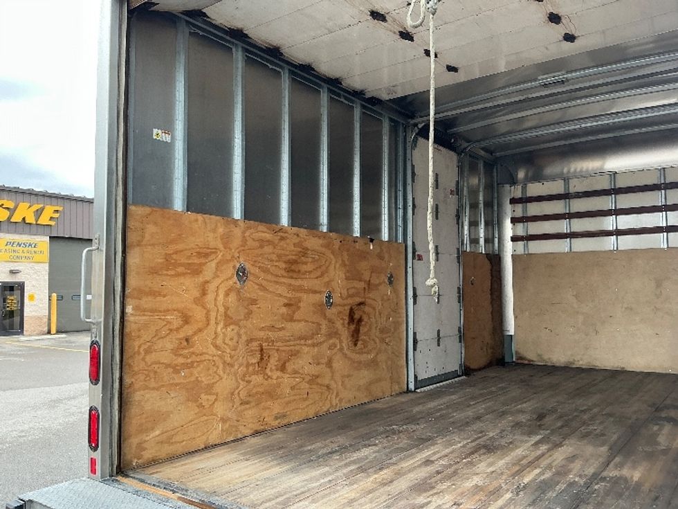 Medium Duty Box Truck-Light and Medium Duty Trucks-Isuzu-2021-NRR-Cincinnati-OH-151,169\n\t\tmiles-$ 40,750 - Image 10