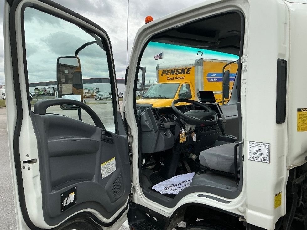 Medium Duty Box Truck-Light and Medium Duty Trucks-Isuzu-2021-NRR-Cincinnati-OH-151,169\n\t\tmiles-$ 40,750 - Image 15