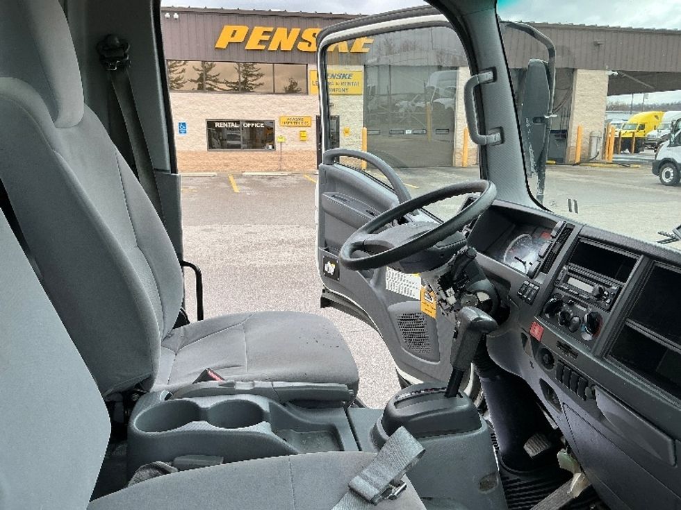 Medium Duty Box Truck-Light and Medium Duty Trucks-Isuzu-2021-NRR-Cincinnati-OH-151,169\n\t\tmiles-$ 40,750 - Image 21