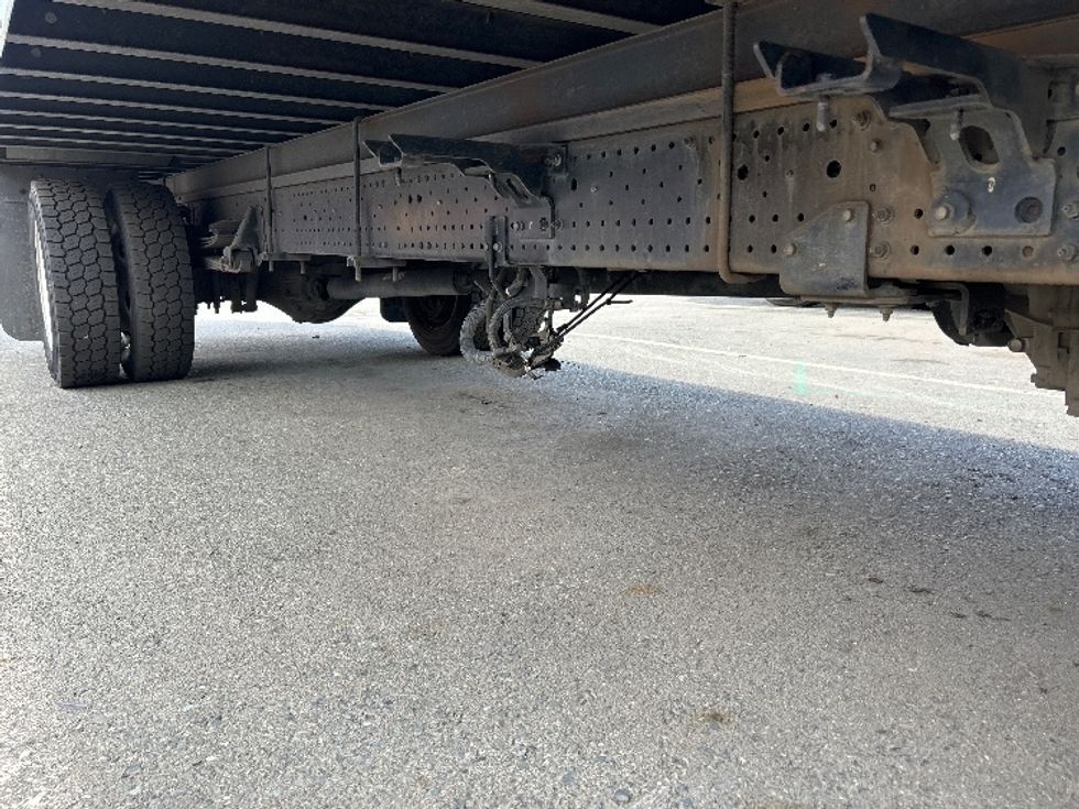 Medium Duty Box Truck-Light and Medium Duty Trucks-Isuzu-2021-NRR-Concord-CA-131,245\n\t\tmiles-$ 18,500 - Image 14