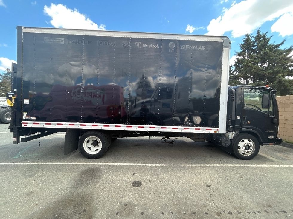 Medium Duty Box Truck-Light and Medium Duty Trucks-Isuzu-2021-NRR-Concord-CA-131,245\n\t\tmiles-$ 18,500 - Image 15