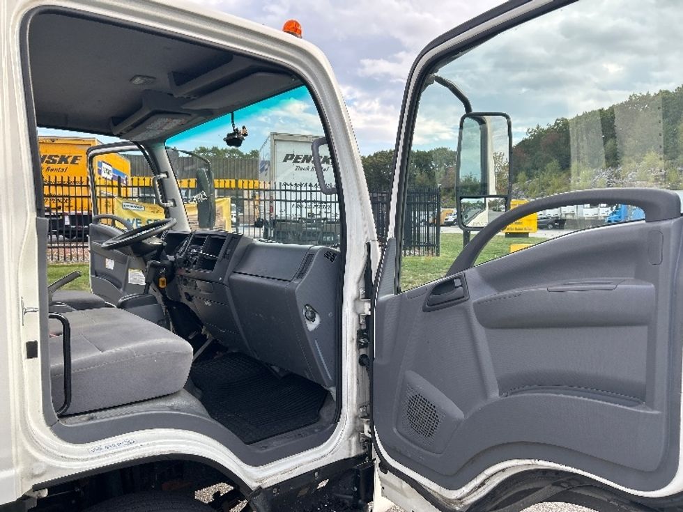 Medium Duty Box Truck-Light and Medium Duty Trucks-Isuzu-2021-NRR-Fitchburg-MA-159,281\n\t\tmiles-$ 32,000 - Image 20