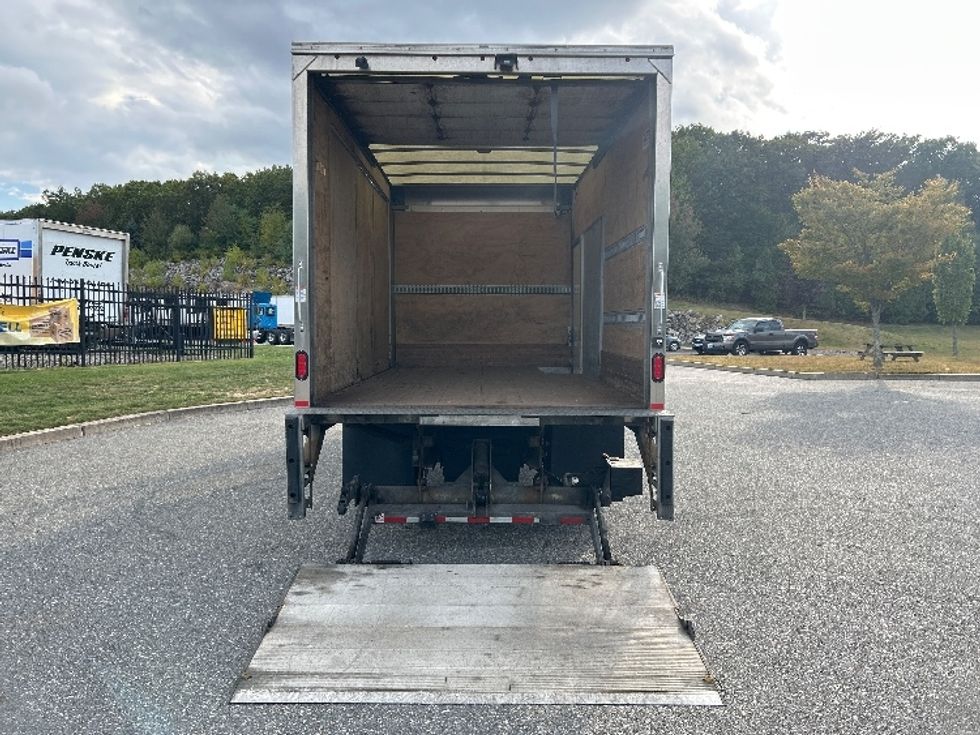 Medium Duty Box Truck-Light and Medium Duty Trucks-Isuzu-2021-NRR-Fitchburg-MA-159,281\n\t\tmiles-$ 32,000 - Image 9