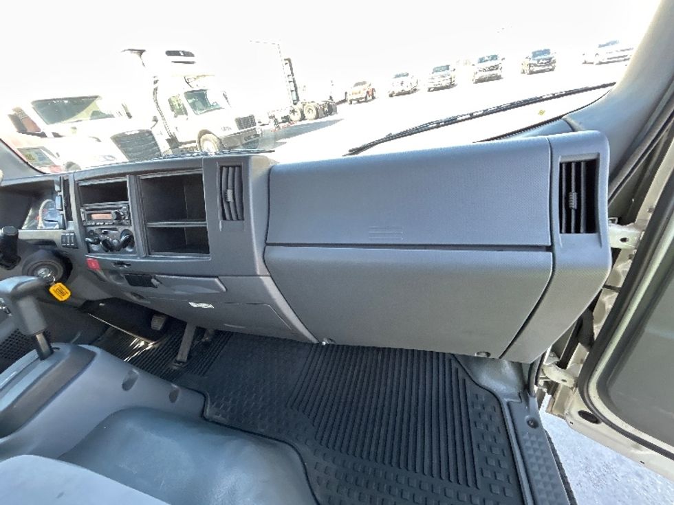 Medium Duty Box Truck-Light and Medium Duty Trucks-Isuzu-2021-NRR-Hammond-LA-144,359\n\t\tmiles-$ 42,500 - Image 21